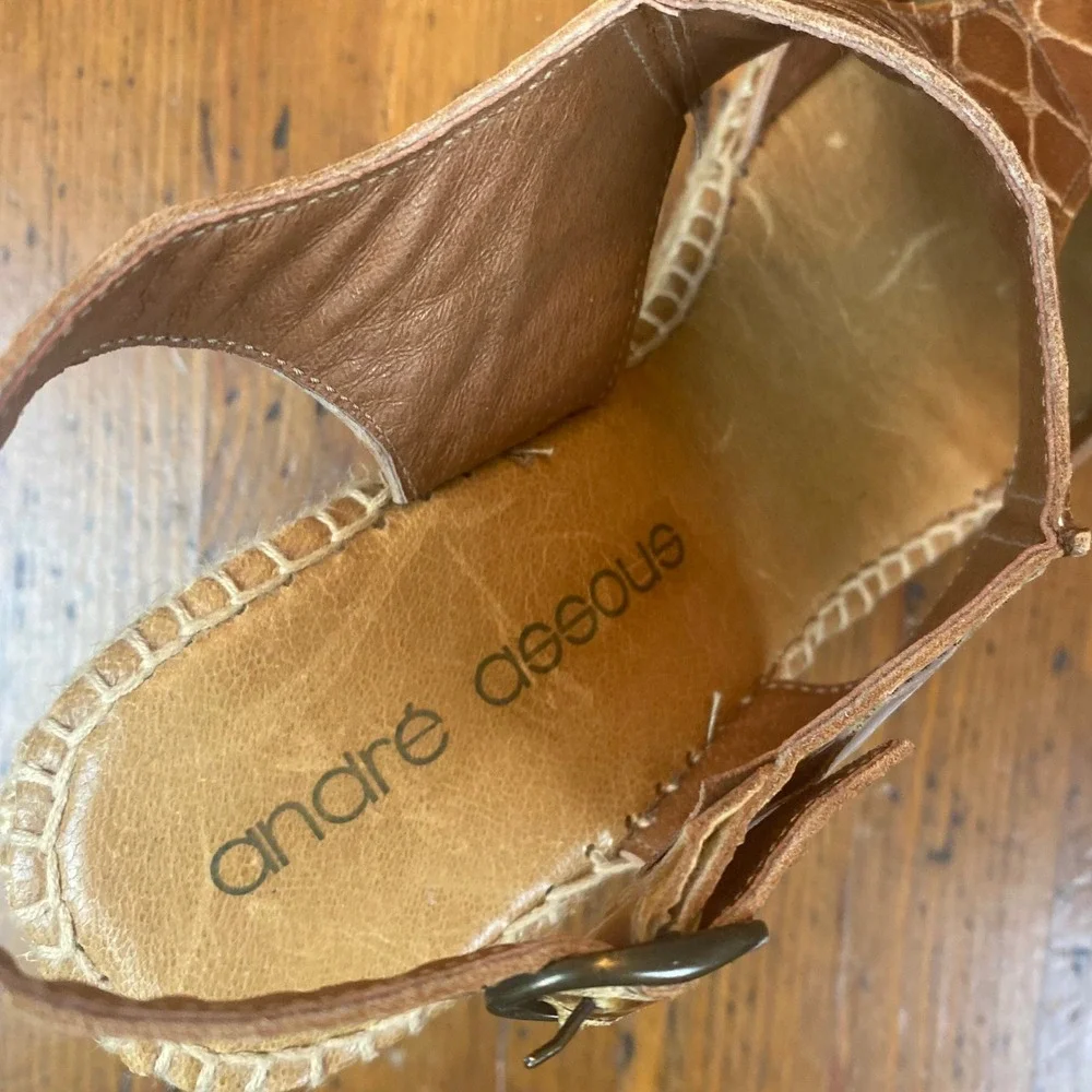 Andre Assous Women's 9 Tan Brown‎ Snake Print Espadrille Wedge Sandals Size 39